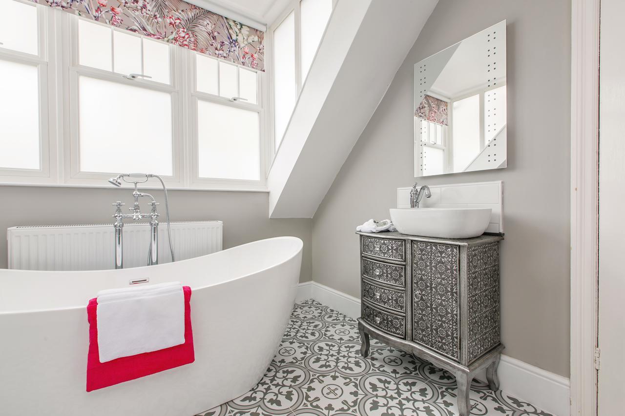 Alton House 3*